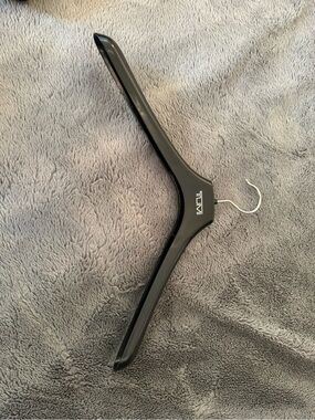Tumi Black Suit Jacket Hanger - Wide Shoulder Plastic Hook